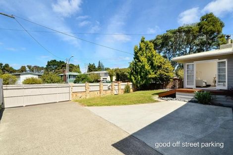Photo of property in 24 Helena Street, Massey, Auckland, 0614