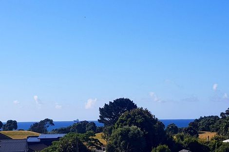 Photo of property in 5 Chatswood Grove, Fitzroy, New Plymouth, 4312