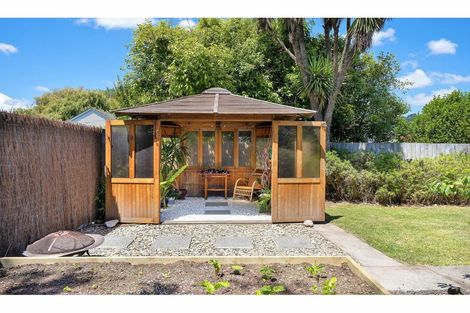 Photo of property in 22 Wilsons Road, Saint Martins, Christchurch, 8022