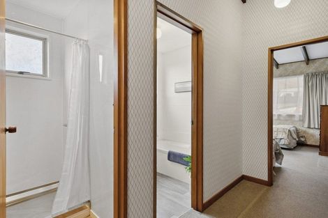 Photo of property in 28 Estuary Crescent, Fairfield, Dunedin, 9018