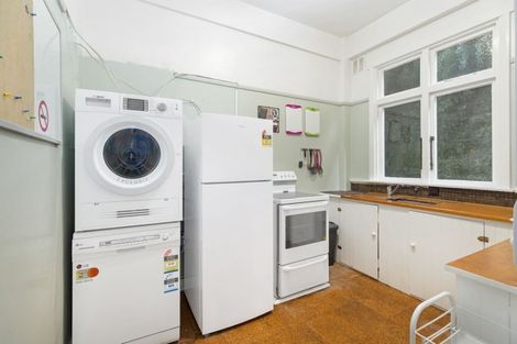 Photo of property in 21af1 Talavera Terrace, Kelburn, Wellington, 6012