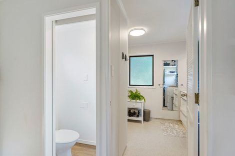 Photo of property in 17 Old Coach Road South, Otaki Beach, Otaki, 5512