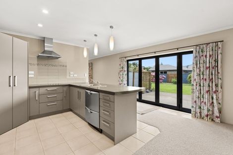 Photo of property in 77 Reading Street, Greytown, 5712