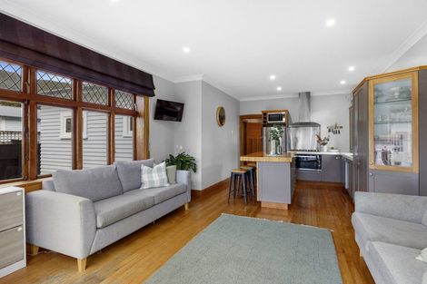 Photo of property in 17 Burnside Street, Waterloo, Lower Hutt, 5011