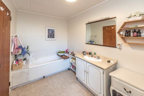 Photo of property in 25 Aiken Road, Saint Johns Hill, Whanganui, 4501