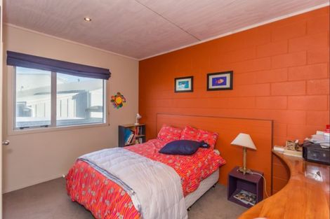 Photo of property in 5 Koputara Road, Himatangi Beach, Foxton, 4891