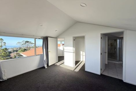 Photo of property in 1/80 Knights Road, Rothesay Bay, Auckland, 0630
