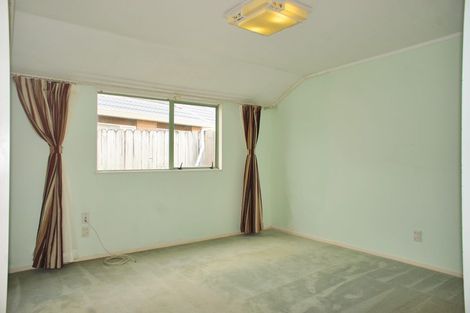 Photo of property in 6 Waylen Place, Burswood, Auckland, 2013