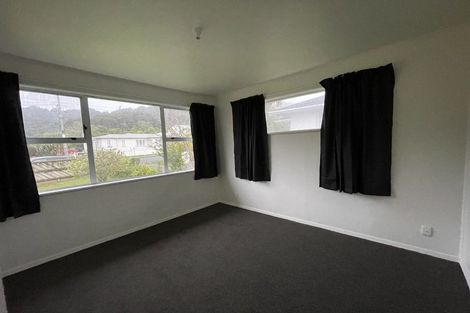 Photo of property in 16 Horoeka Street, Stokes Valley, Lower Hutt, 5019