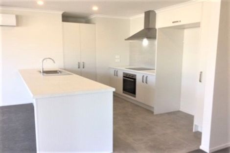 Photo of property in 15 Raynor Crescent, Pyes Pa, Tauranga, 3112