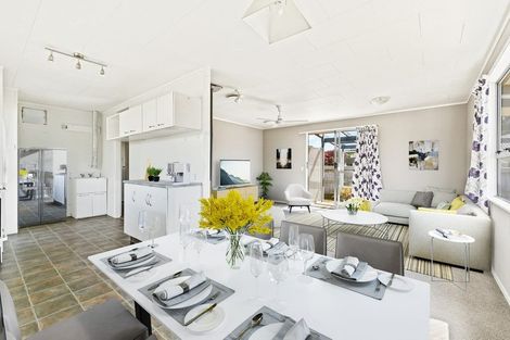 Photo of property in 56 Lavelle Road, Henderson, Auckland, 0612