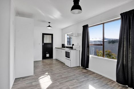 Photo of property in 10 Ramanui Avenue, Hawera, 4610