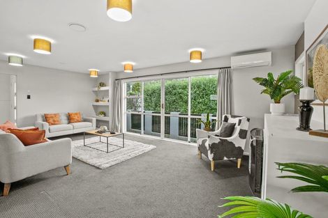 Photo of property in 9 Thames Street, Welbourn, New Plymouth, 4310