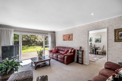 Photo of property in 30 Cruickshank Crescent, Rosedale, Invercargill, 9810