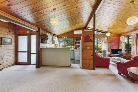 Photo of property in 28 John Witton Drive, Crofton Downs, Wellington, 6035