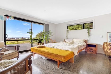 Photo of property in 103 Mcleod Road, South Head, Helensville, 0874