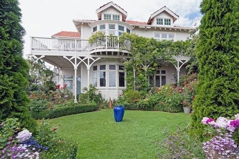 Photo of property in 85 Dyers Pass Road, Cashmere, Christchurch, 8022