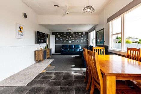 Photo of property in 15 Timaru Road, Waimate, 7924