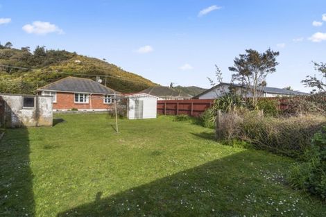 Photo of property in 19 Farmer Crescent, Taita, Lower Hutt, 5011