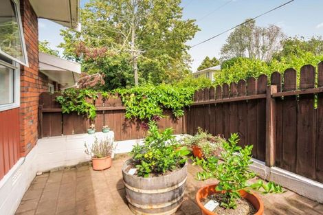 Photo of property in 2/26 Karaka Street, New Lynn, Auckland, 0600