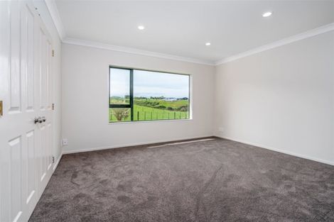 Photo of property in 94 Oaia Road, Muriwai, Waimauku, 0881