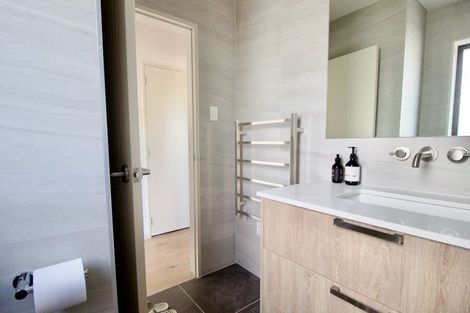 Photo of property in 15 Longshore Drive, Long Bay, Auckland, 0630