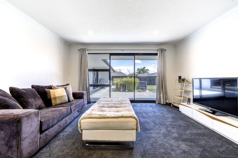 Photo of property in 37 Batten Drive, Flagstaff, Hamilton, 3210