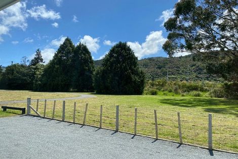 Photo of property in 2/12 Poplar Grove, Ebdentown, Upper Hutt, 5018