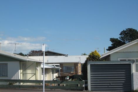 Photo of property in 1/76 Eliot Street, New Plymouth, 4310