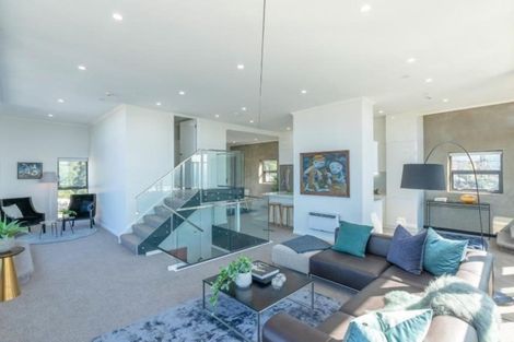 Photo of property in Frame Apartments, 1601/111 Molesworth Street, Thorndon, Wellington, 6011