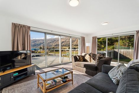 Photo of property in 1 Hector Close, Kingston, Athol, 9793