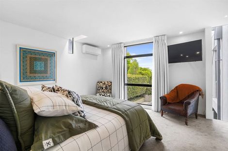 Photo of property in 100 Glandovey Road, Fendalton, Christchurch, 8052