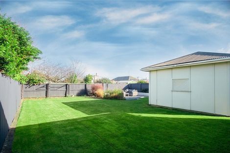 Photo of property in 30 Daniels Road, Redwood, Christchurch, 8051