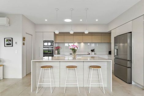 Photo of property in 2 Doidge Street, Beachlands, Auckland, 2018