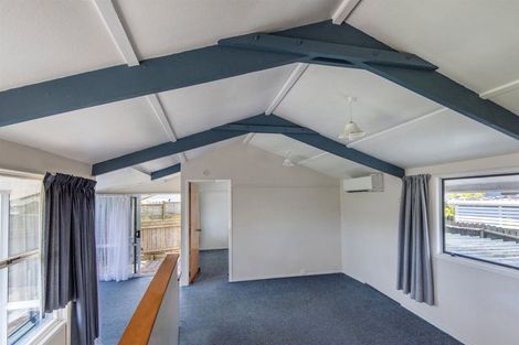 Photo of property in 20 Bay Street, Red Beach, 0932