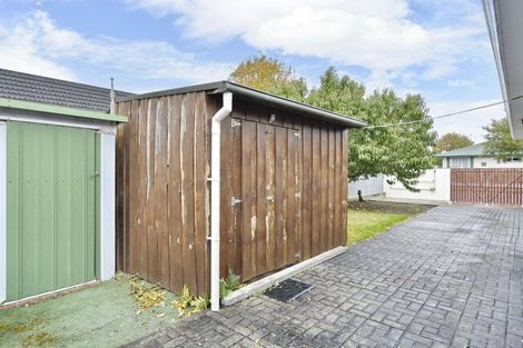 Photo of property in 1/2 James Condon Place, Redwood, Christchurch, 8051