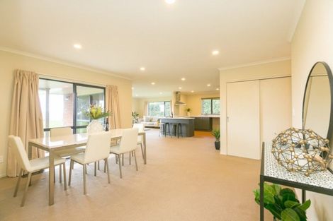 Photo of property in 581 Waitara Road, Huirangi, New Plymouth, 4373