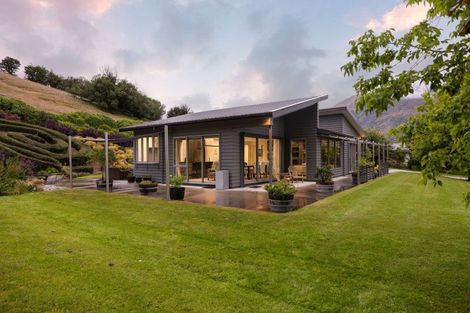 Photo of property in 44 Springbank Grove, Lower Shotover, Queenstown, 9371