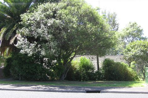 Photo of property in 163 Rangatira Road, Beach Haven, Auckland, 0626