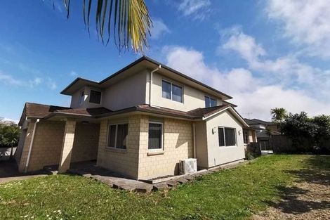 Photo of property in 19 Hornbill Drive, Fairview Heights, Auckland, 0632