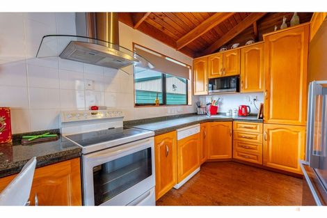 Photo of property in 19 Oxford Street, West End, Timaru, 7910