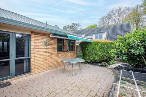 Photo of property in 14 Sandalwood Drive, Dinsdale, Hamilton, 3204