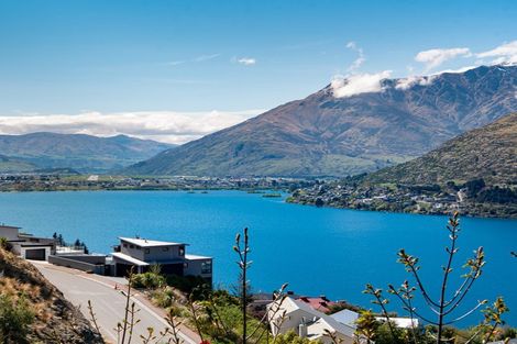 Photo of property in 8 Birch Lane, Queenstown, 9300