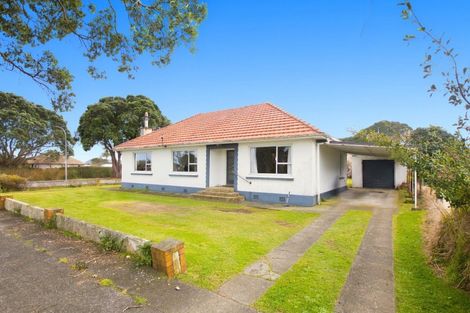 Photo of property in 28 Seymour Street, Waitara, 4320