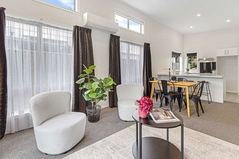 Photo of property in 24 Rangitira Avenue, Palmerston North, 4414