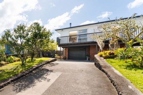 Photo of property in 19 Trinidad Road, Sunnynook, Auckland, 0620