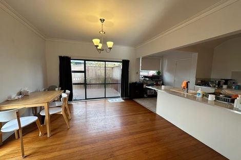 Photo of property in 60a Waimumu Road, Massey, Auckland, 0614