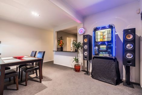 Photo of property in 5 Halsey Drive, Lynfield, Auckland, 1042