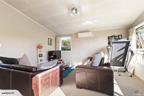 Photo of property in 2/5 Camden Road, Sandringham, Auckland, 1025