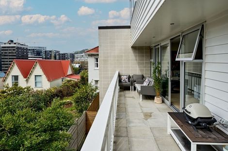 Photo of property in 321b The Terrace, Te Aro, Wellington, 6011